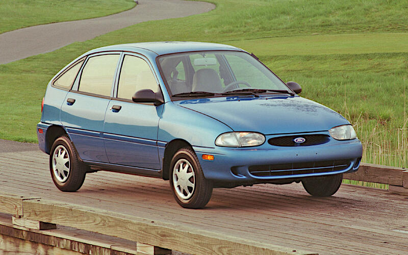 Ford Aspire (1994) Ford Aspire (1994)