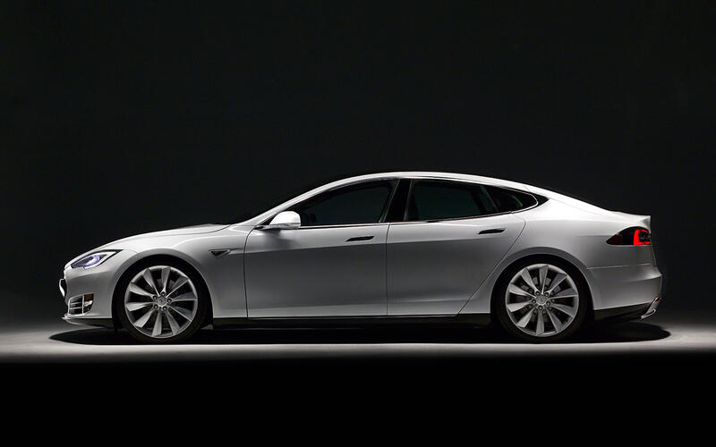 Tesla Model S (2012)