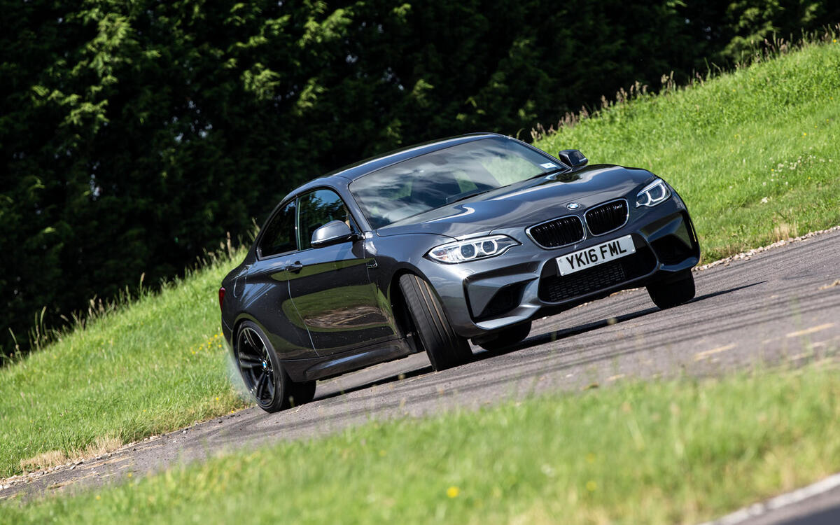 BMW M2