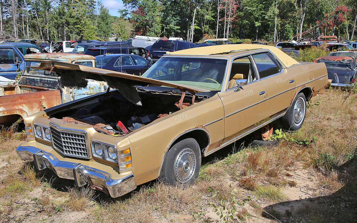 FORD LTD - 1977 FORD LTD - 1977