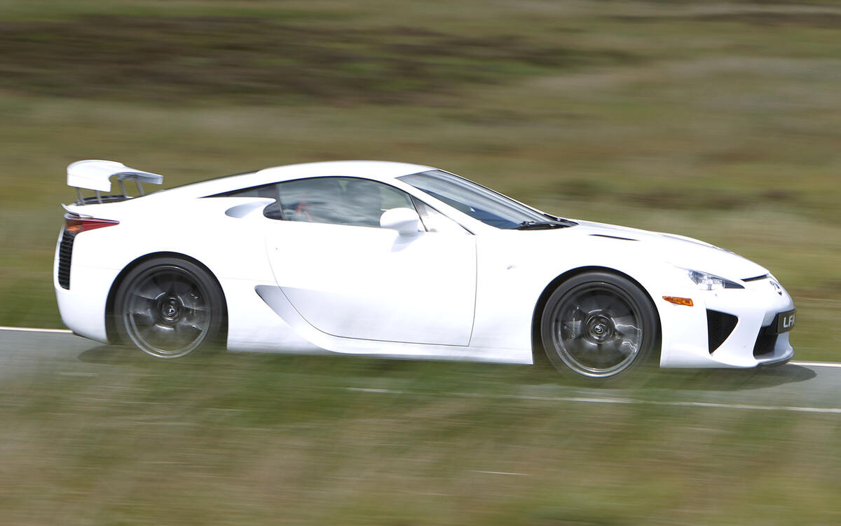 Lexus LFA (£650,000-£900,000) Lexus LFA (£650,000-£900,000)