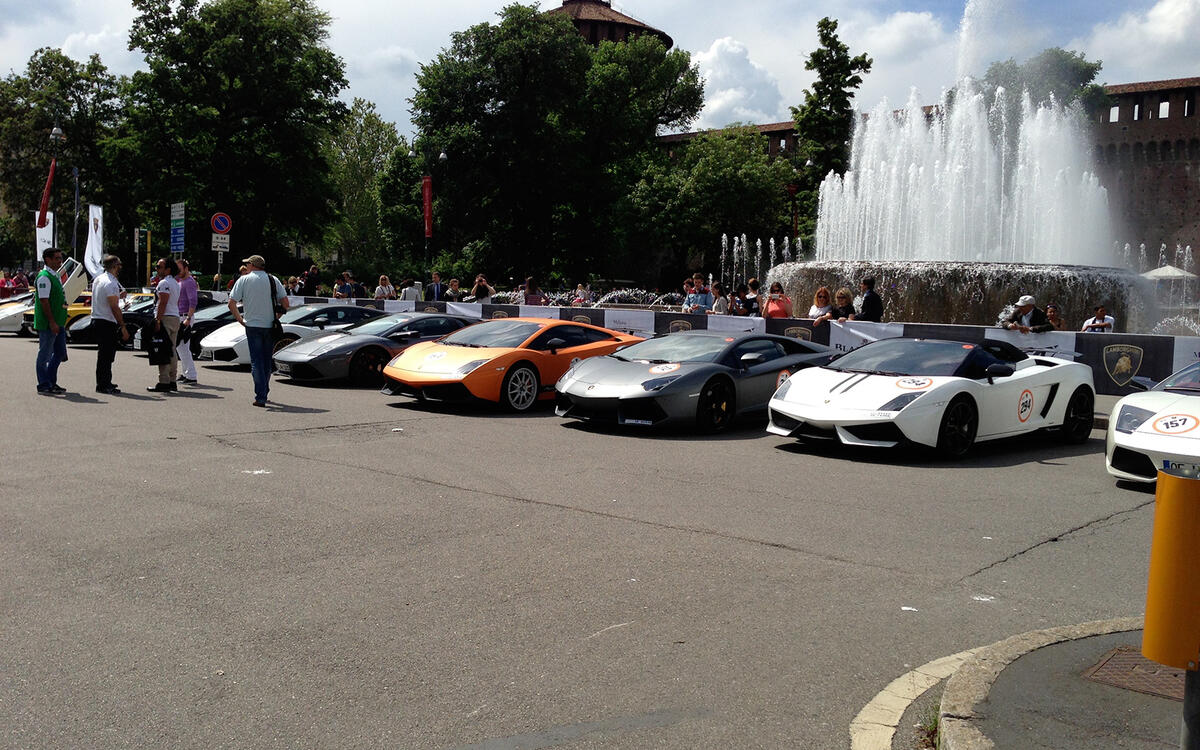 ABOUT SUPERCAR EXPERIENCES