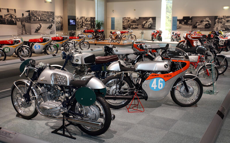 Motorcycle racing hall
