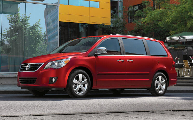 Plymouth Town & Country (1983) – 5 MODELS