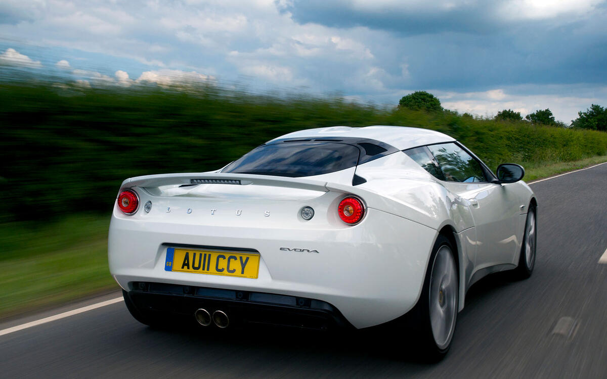 Lotus Evora (£25,000-£65,000) Lotus Evora (£25,000-£65,000)