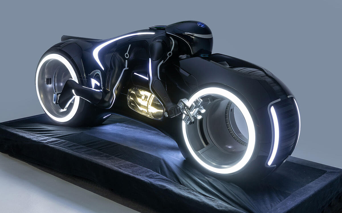 Tron Light Cycle (2010) Tron Light Cycle (2010)