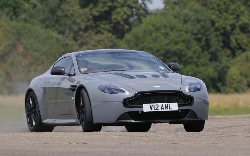 ASTON MARTIN VANTAGE 2005-2018, £20,000-£40,000 ASTON MARTIN VANTAGE 2005-2018, £20,000-£40,000