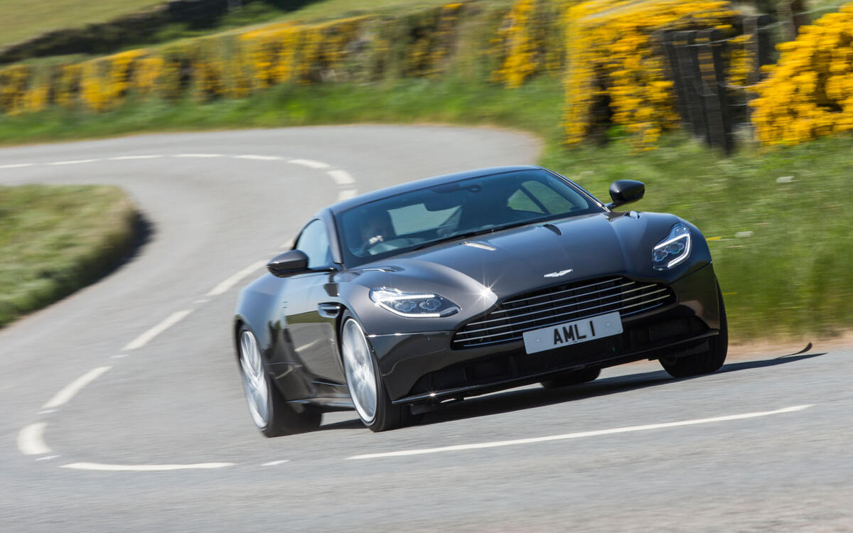 Aston Martin DB11 (2016) Aston Martin DB11 (2016)
