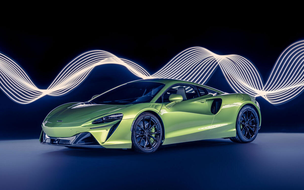 72 2021 McLaren Artura New Entry