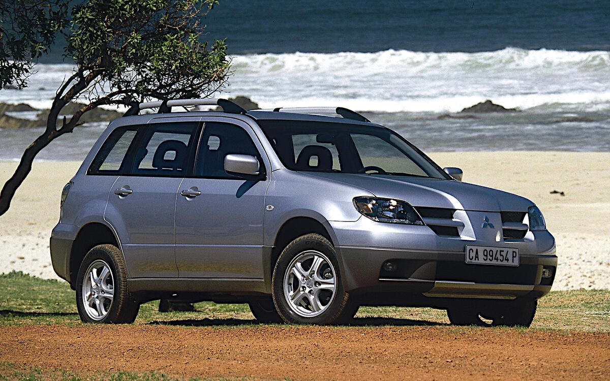 Mitsubishi Outlander Mitsubishi Outlander