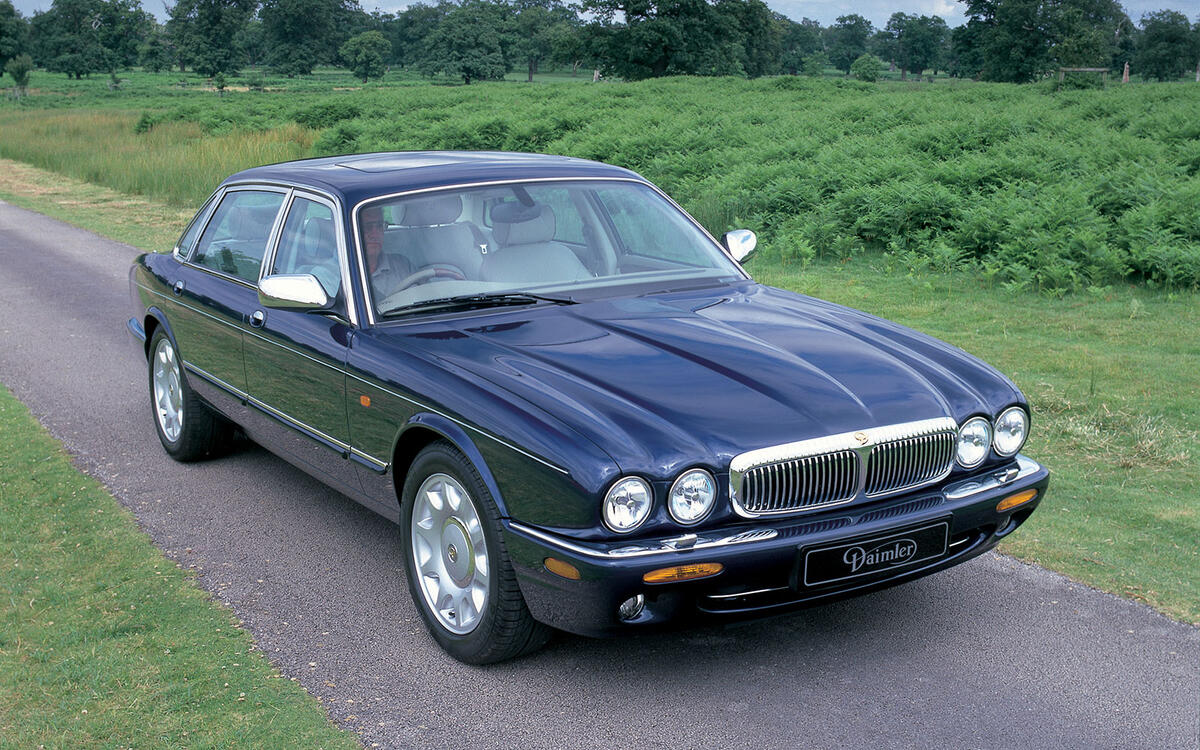 Daimler Super Eight (2003)