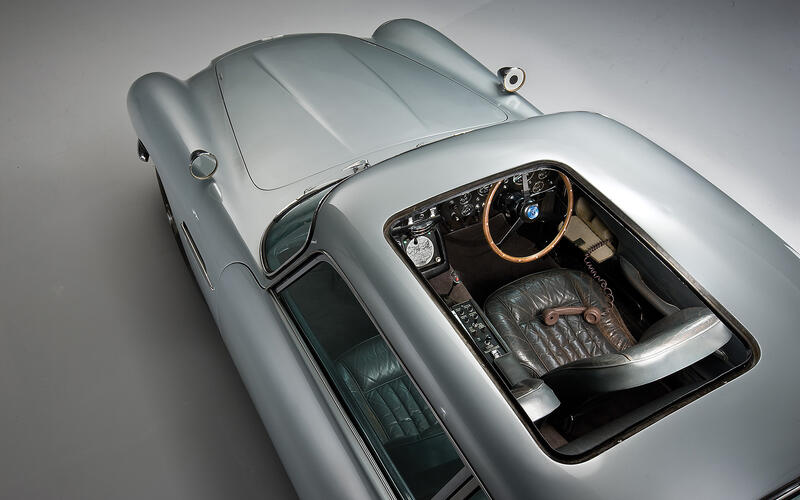 Aston Martin DB5 (Goldfinger, 1964) - continued