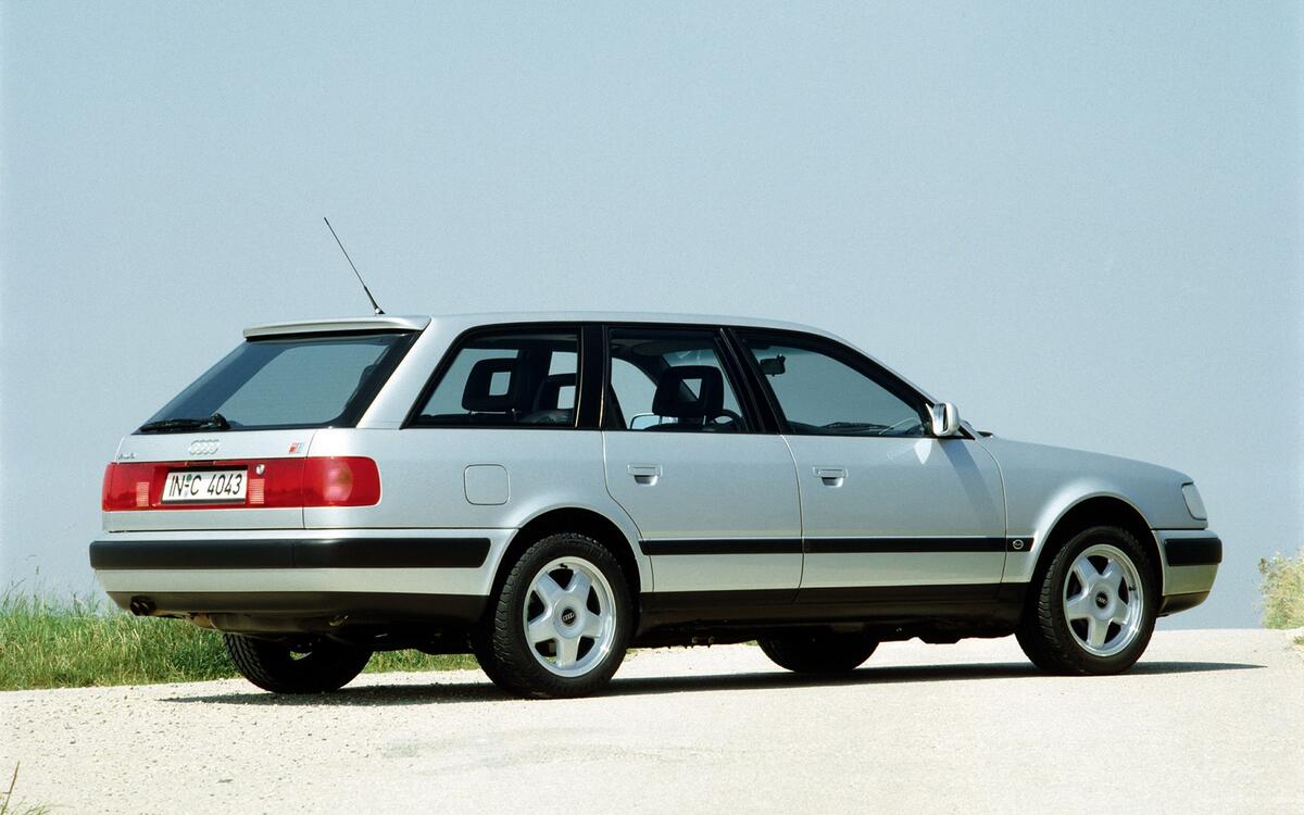 The S4 V8 (C4, 1992) The S4 V8 (C4, 1992)