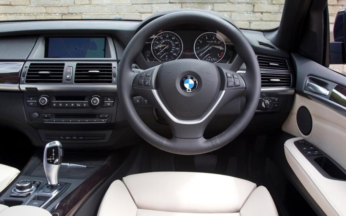 10. BMW X5 10. BMW X5
