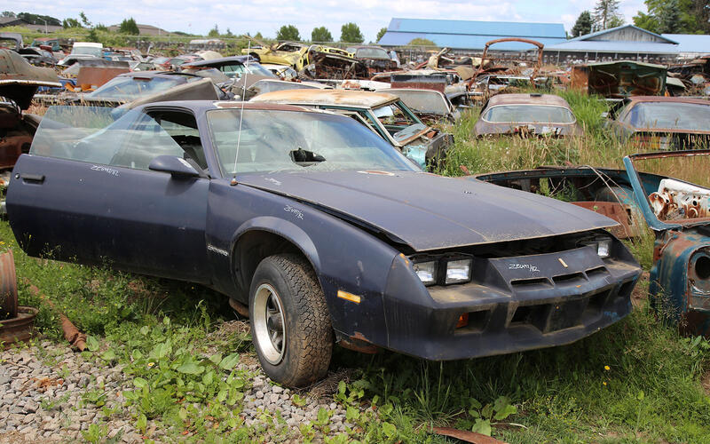 CHEVROLET CAMARO - 1983