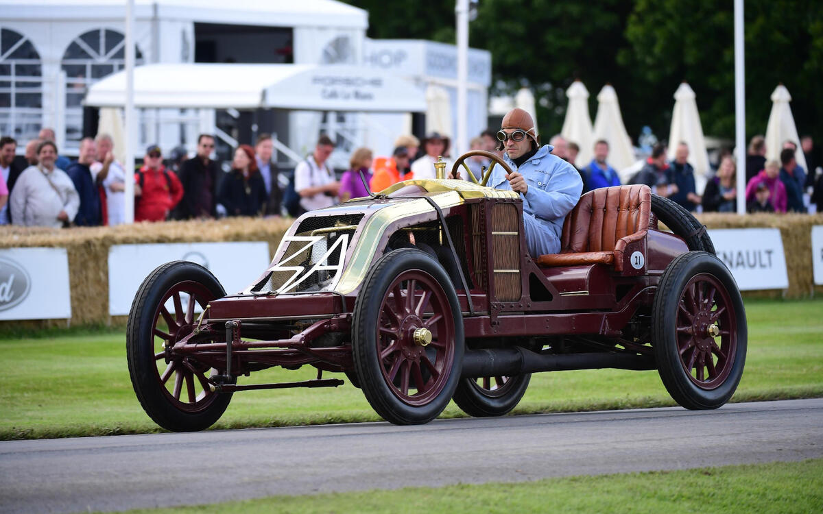 Engines in the front Renault 1906