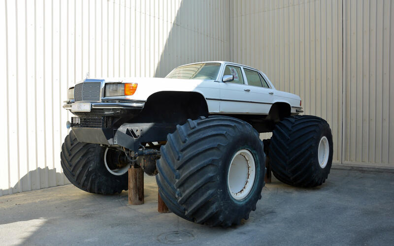 Mercedes-Benz W116 monster truck