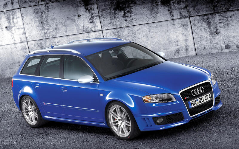 Audi RS4 B7 (2005)