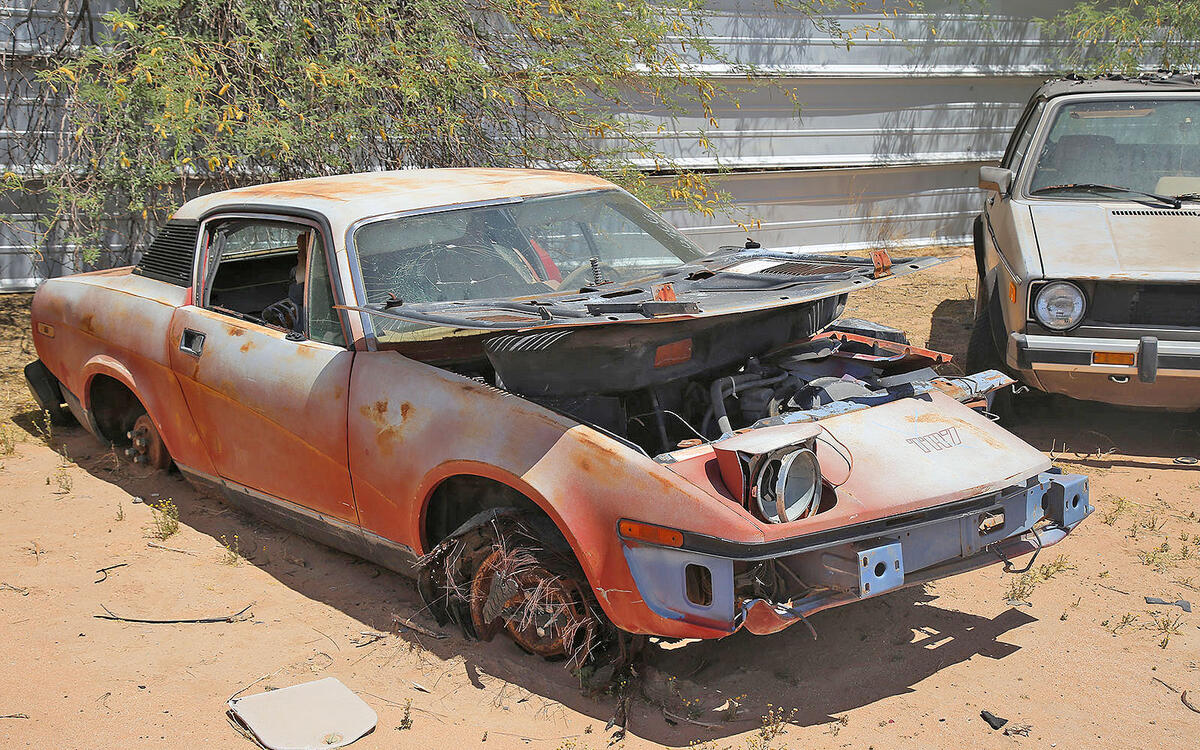 TRIUMPH TR7 - 1975 TRIUMPH TR7 - 1975