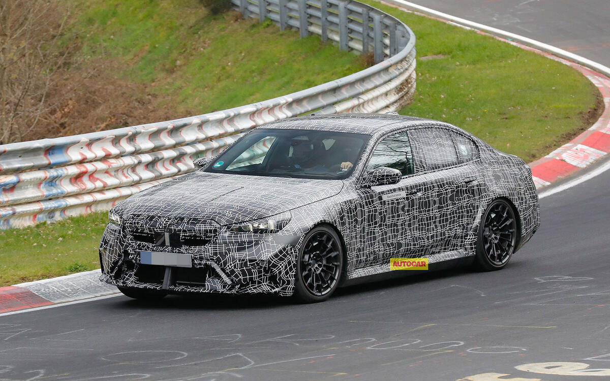 BMW M5 Hybrid  BMW M5 Hybrid
