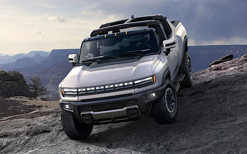  Hummer EV
