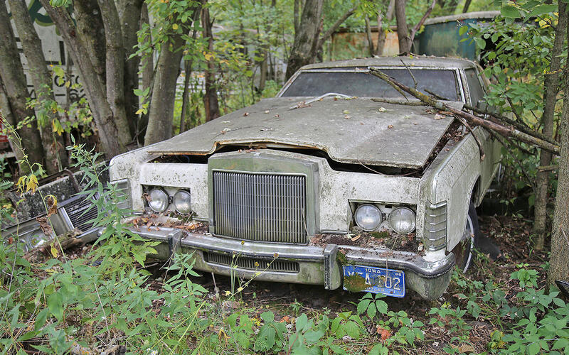 LINCOLN CONTINENTAL - 1977