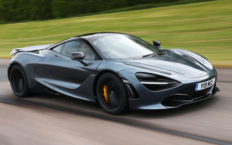 21: 2017 McLaren 720S 