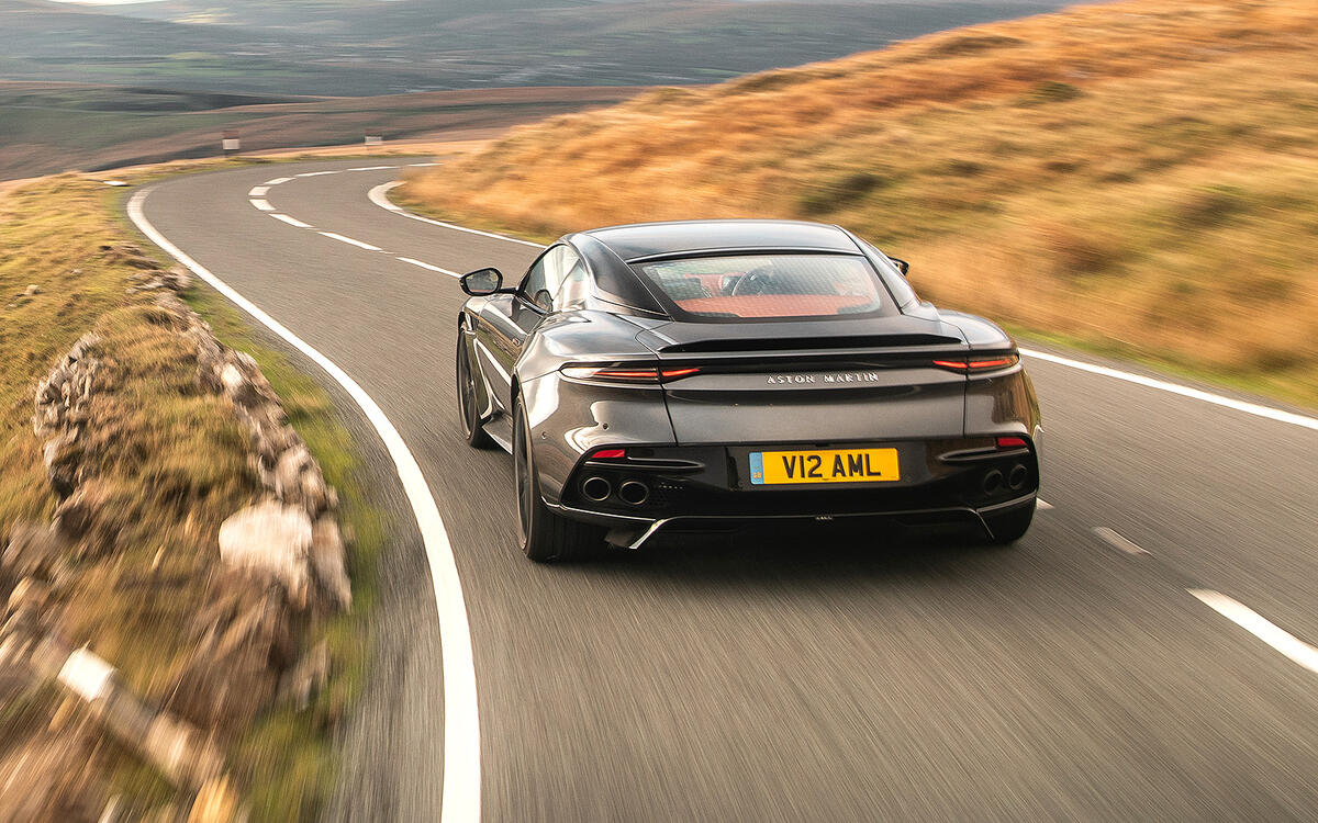 DBS Superleggera (2019) DBS Superleggera (2019)