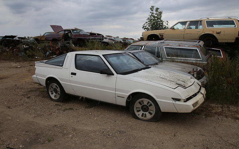 DODGE CONQUEST - 1985