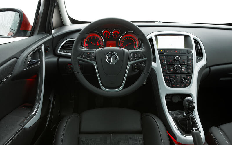 Vauxhall Astra GTC 2011-2018, £1000-£18,000