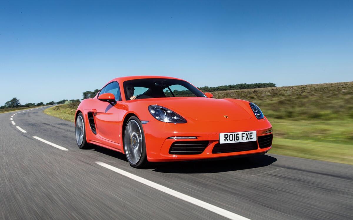 20: Porsche 718  20: Porsche 718