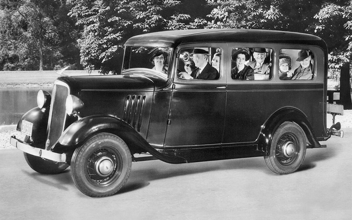 Chevrolet Suburban: 1934-present (88 years) Chevrolet Suburban: 1934-present (88 years)