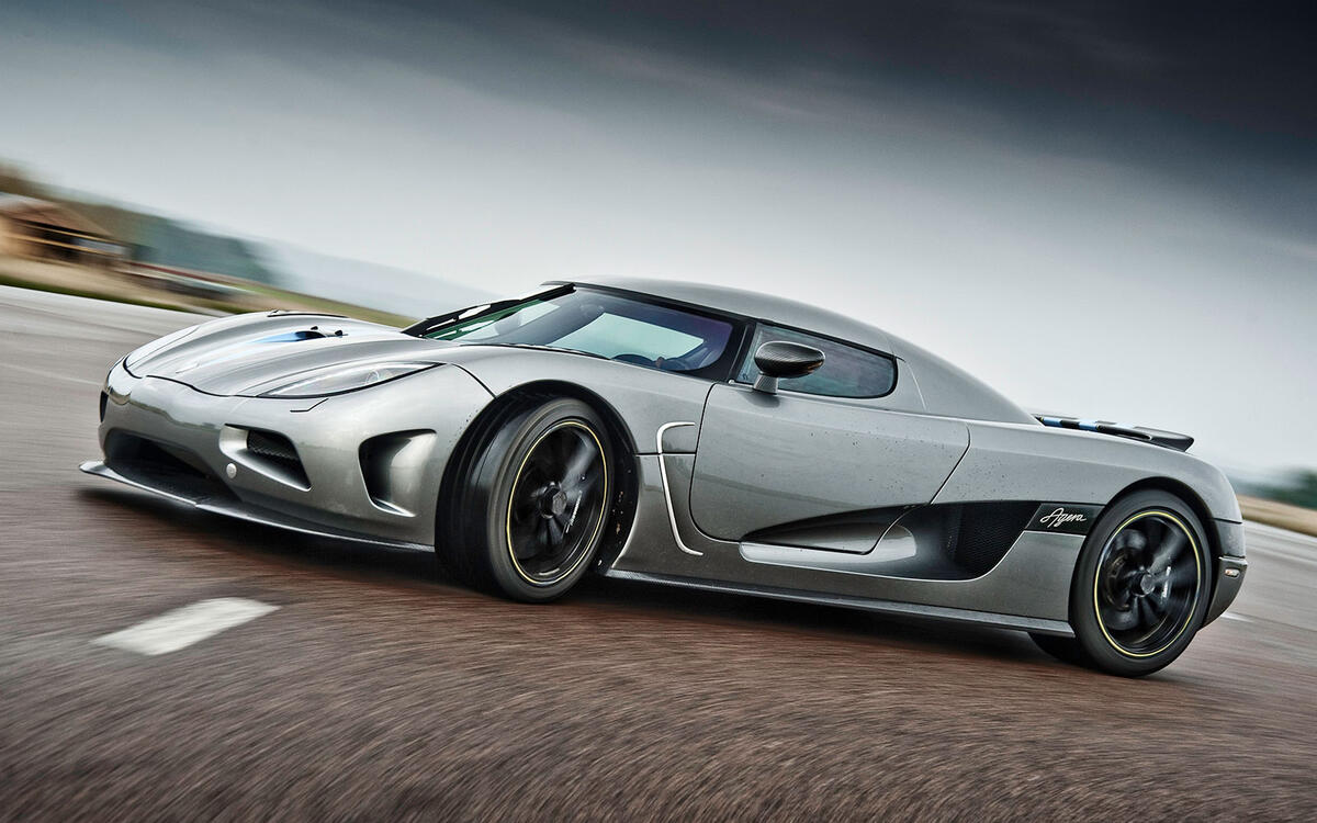 Koenigsegg Agera (2011) Koenigsegg Agera (2011)