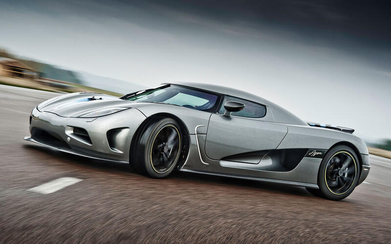 Koenigsegg Agera (2011) Koenigsegg Agera (2011)