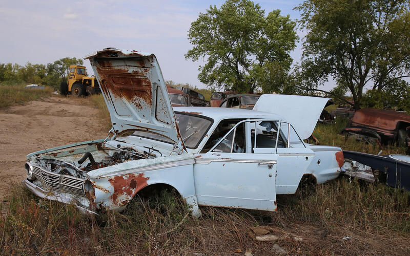 PLYMOUTH VALIANT