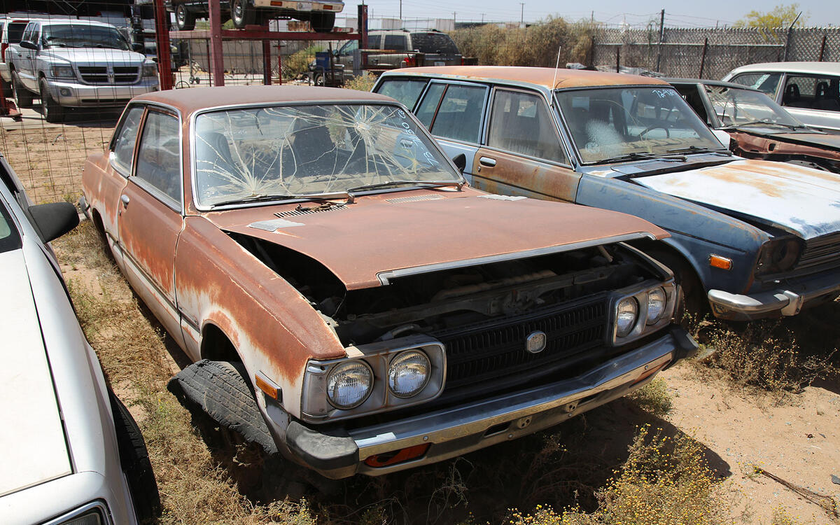 TOYOTA CORONA - 1973 TOYOTA CORONA - 1973