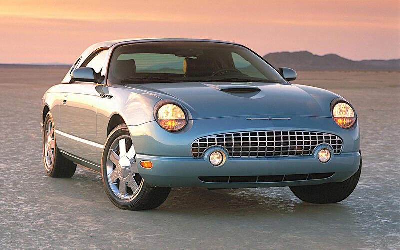 Ford Thunderbird (2001) Ford Thunderbird (2001)