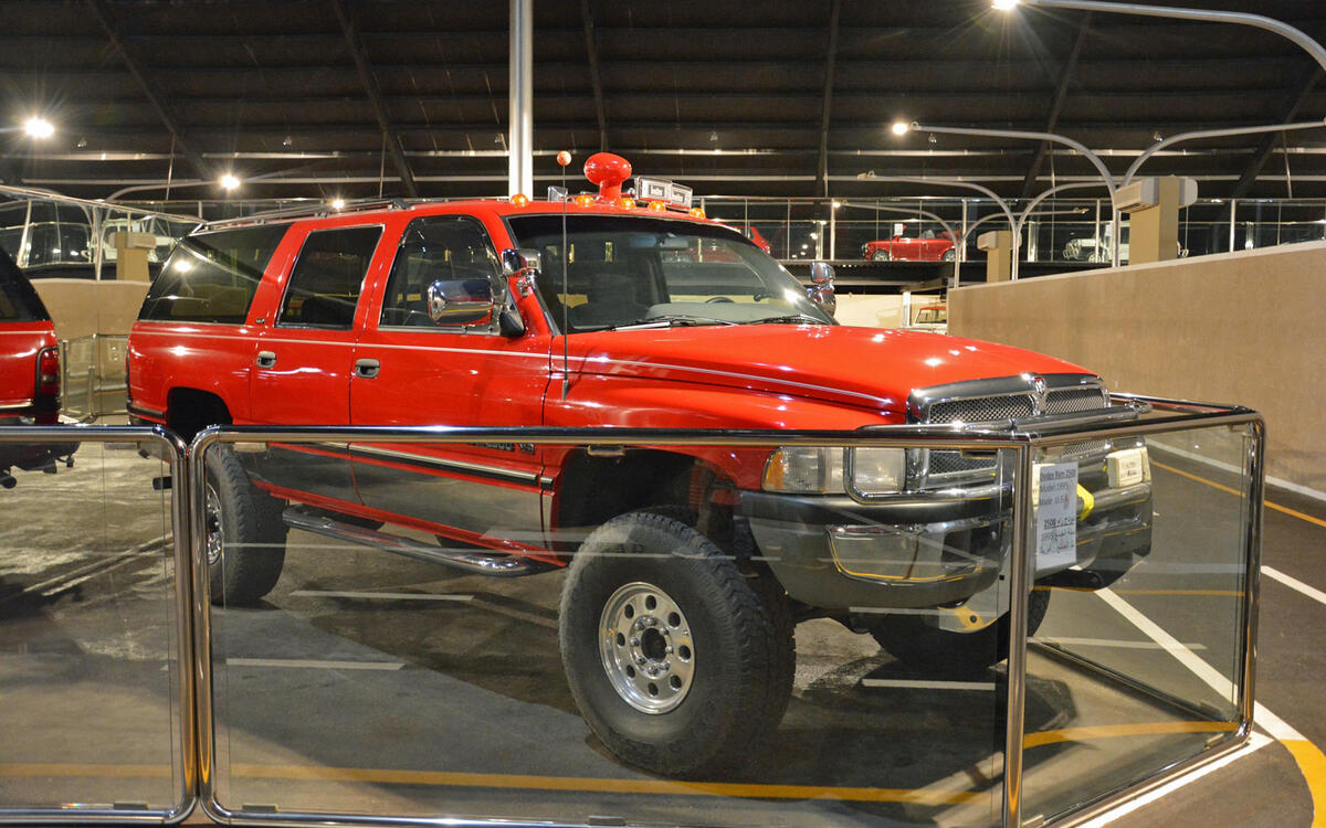 The Dodge Ram Suburban that never was The Dodge Ram Suburban that never was