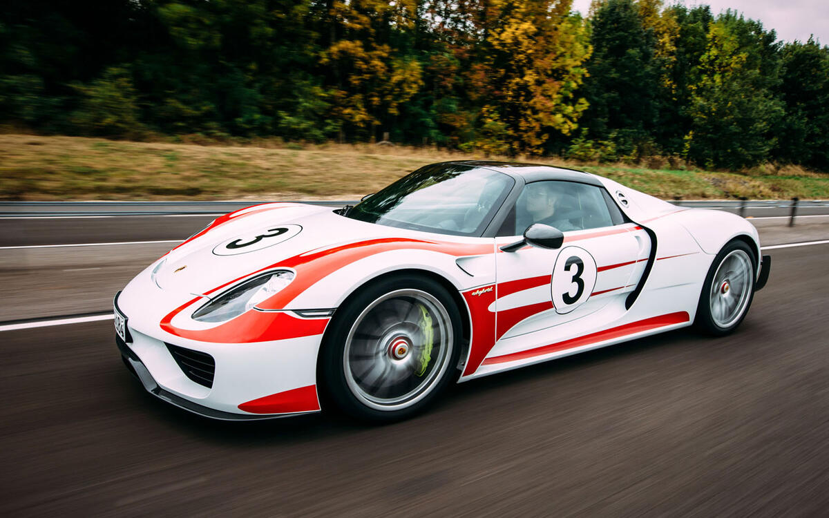 Porsche 918 Spyder Porsche 918 Spyder