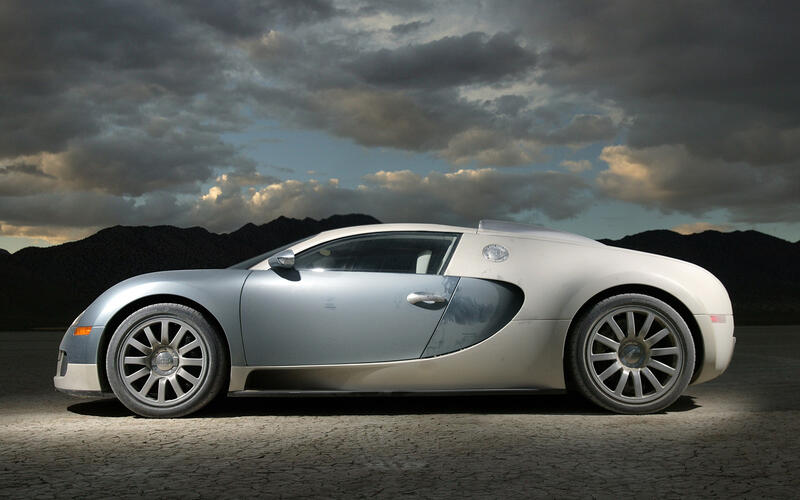 Bugatti Veyron (2005)