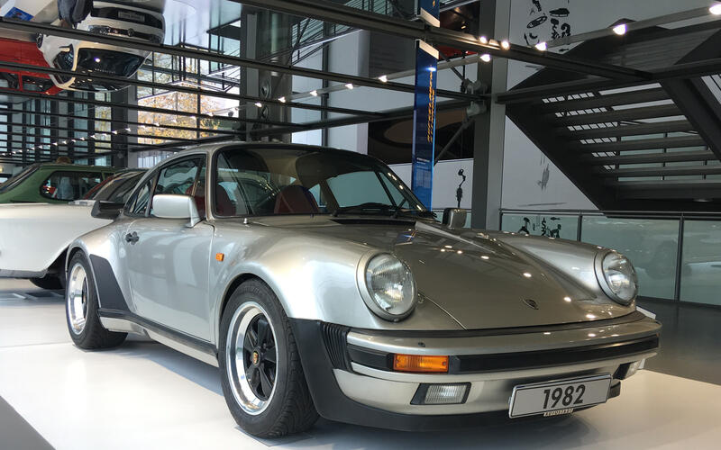 Porsche 911 (1982) Porsche 911 (1982)
