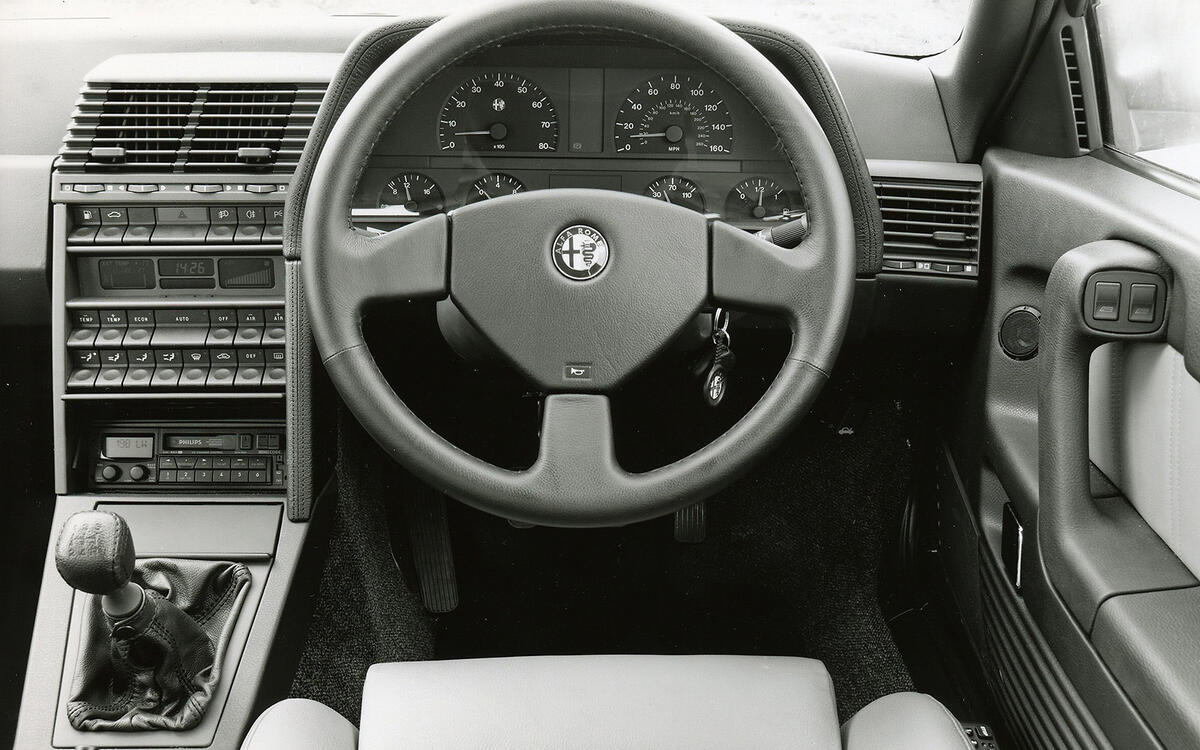 Alfa Romeo 164 Q4 (1993-1998) - interior