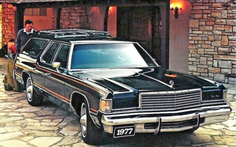 Dodge Royal Monaco Brougham Wagon