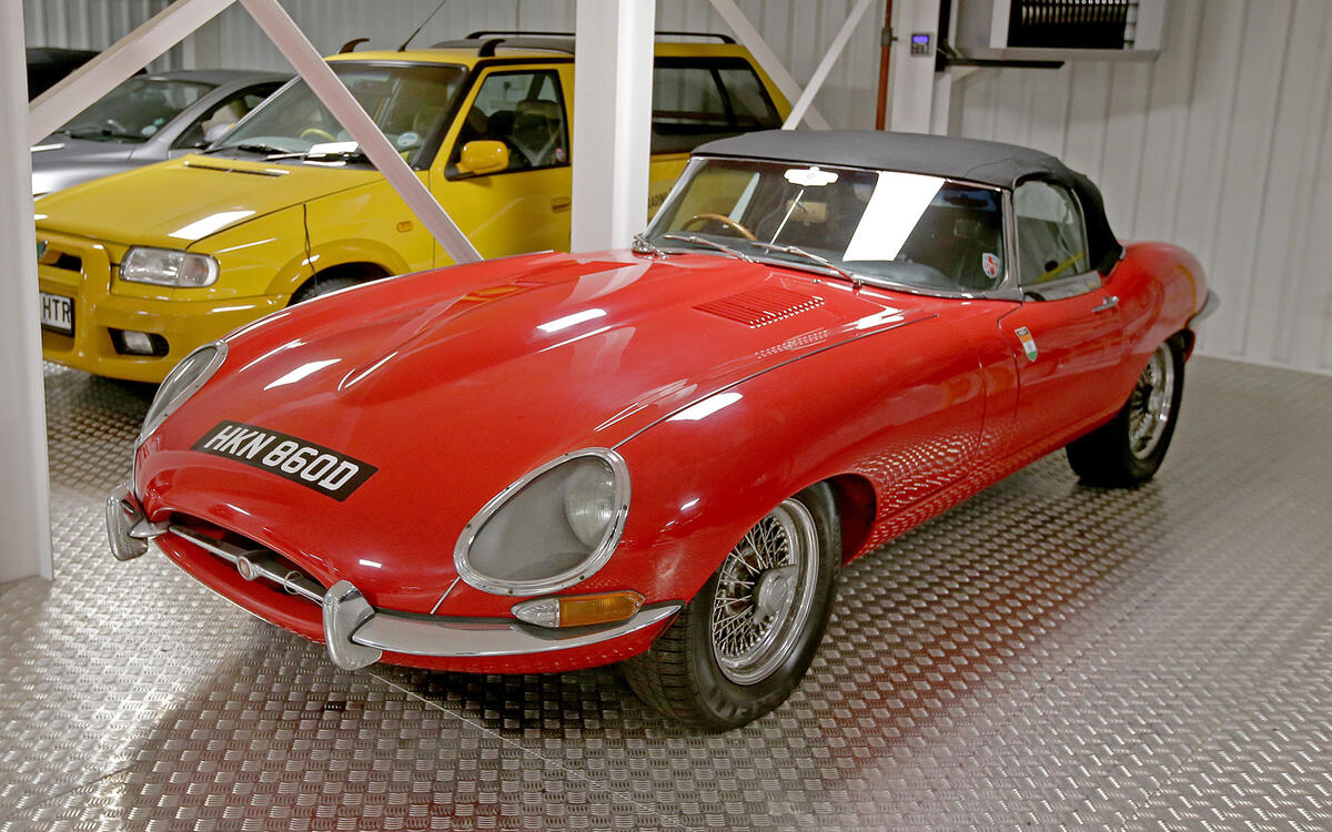 Jaguar E-Type Jaguar E-Type