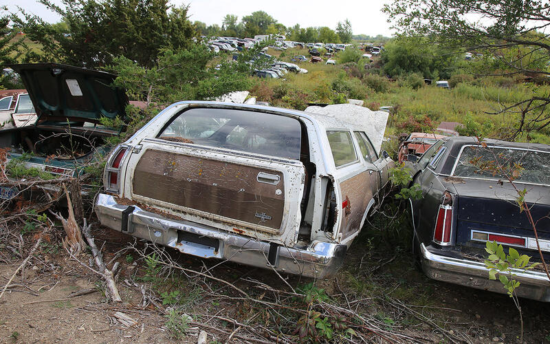 FORD LTD II SQUIRE - 1977