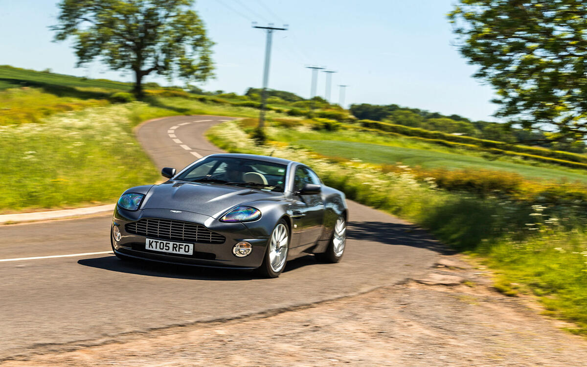 ASTON MARTIN V12 VANQUISH 2001-2005 - £65,000-£80,000 ASTON MARTIN V12 VANQUISH 2001-2005 - £65,000-£80,000