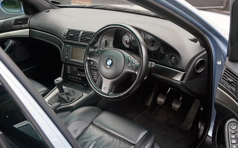 BMW E39 M5 (1998-2003) 