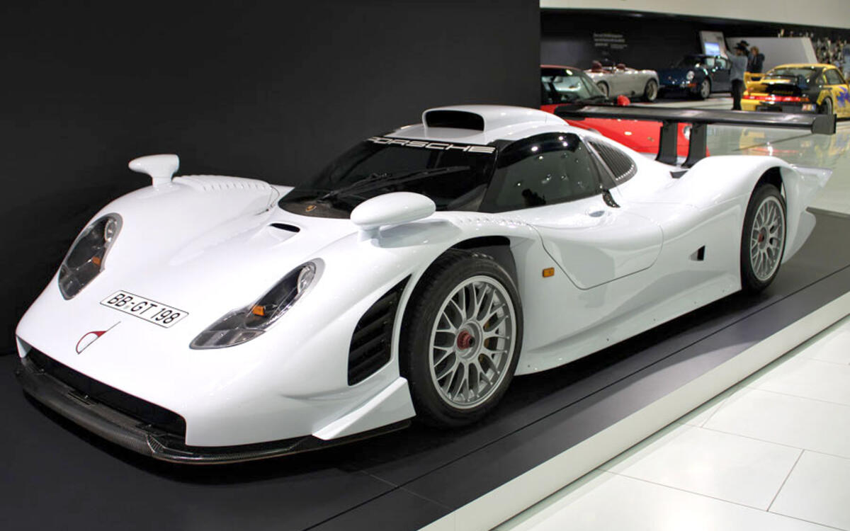 Porsche 911 GT1 (1996) Porsche 911 GT1 (1996)