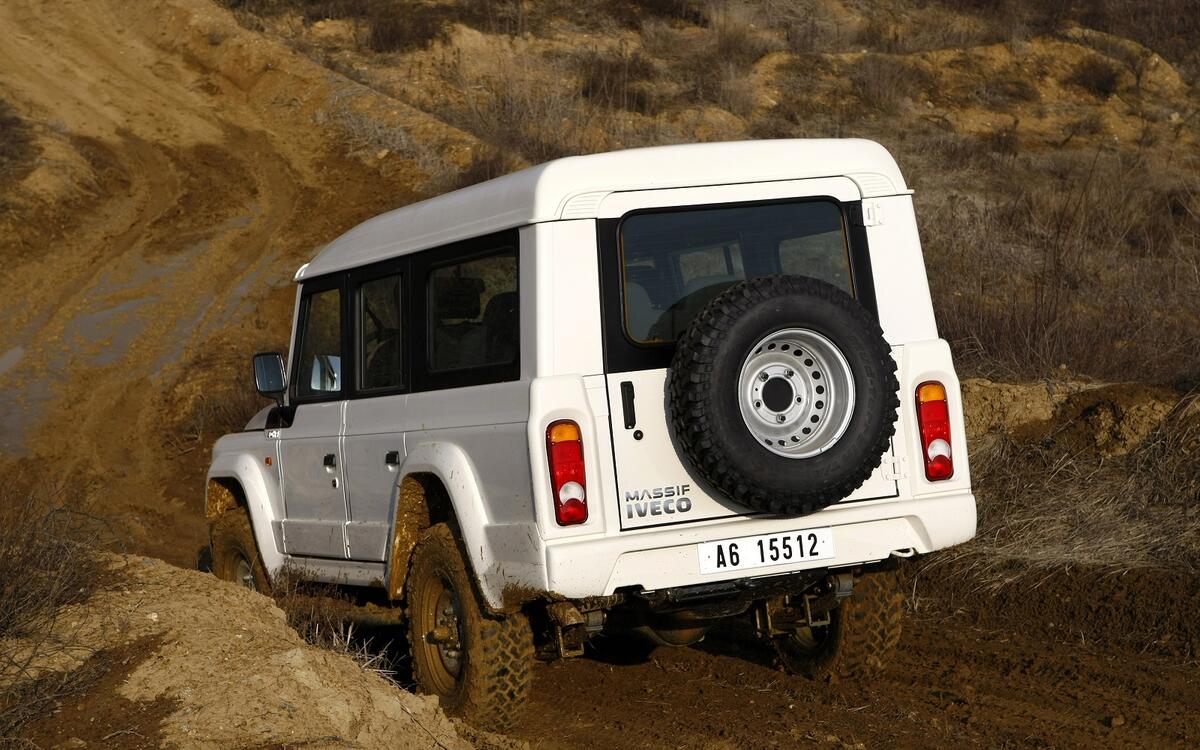 Iveco Massif (2007) Iveco Massif (2007)