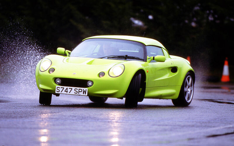 13: 1996 Lotus Elise